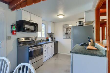 Blue Door Cottage 12 Miles To Yosemite Bbq Oakhurst Kültér fotó